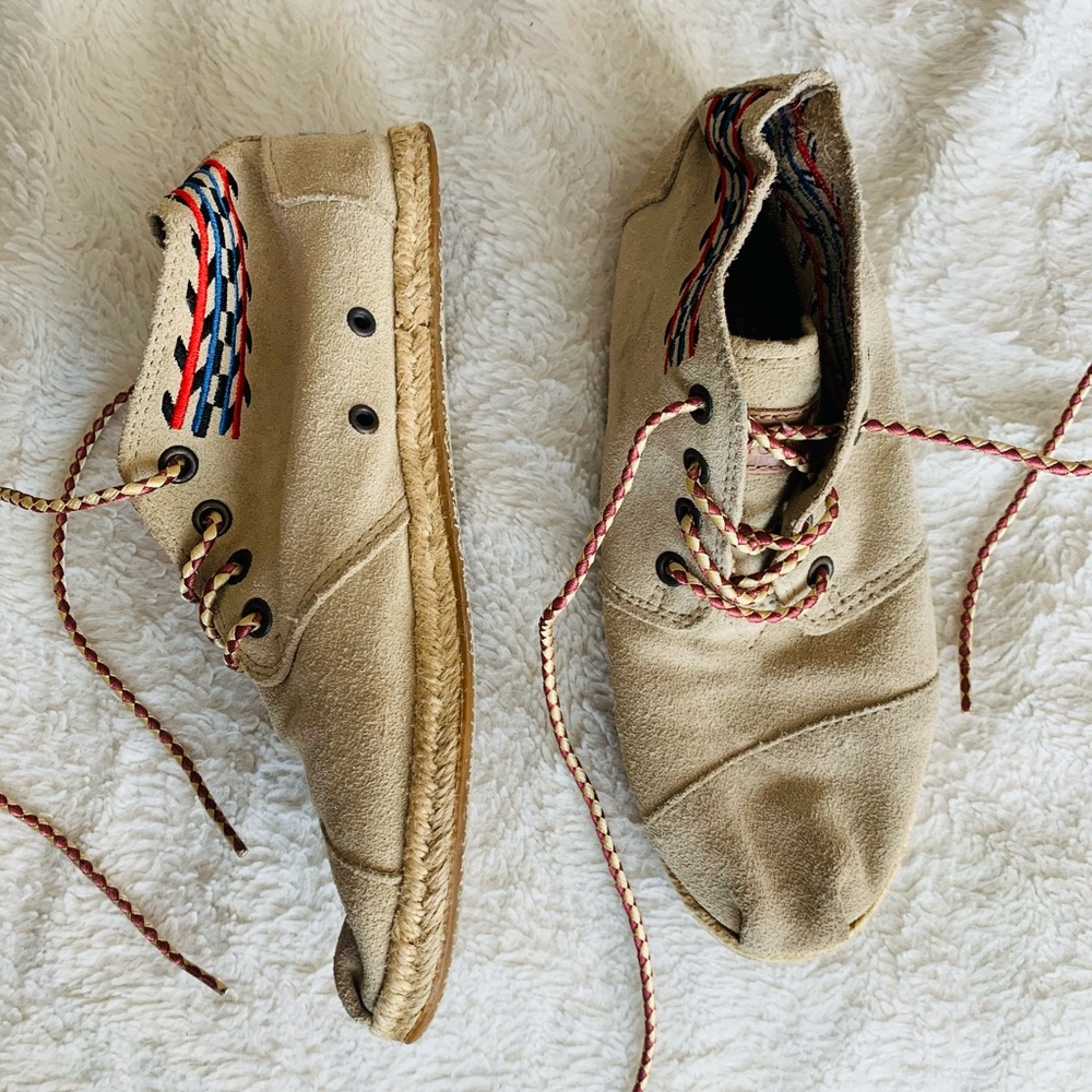 TOMS suede moccasins